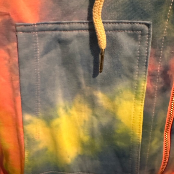 Rose Velvet Pastel Tie-Dye Top in Yellow, Pink & Blue - Picture 4 of 9